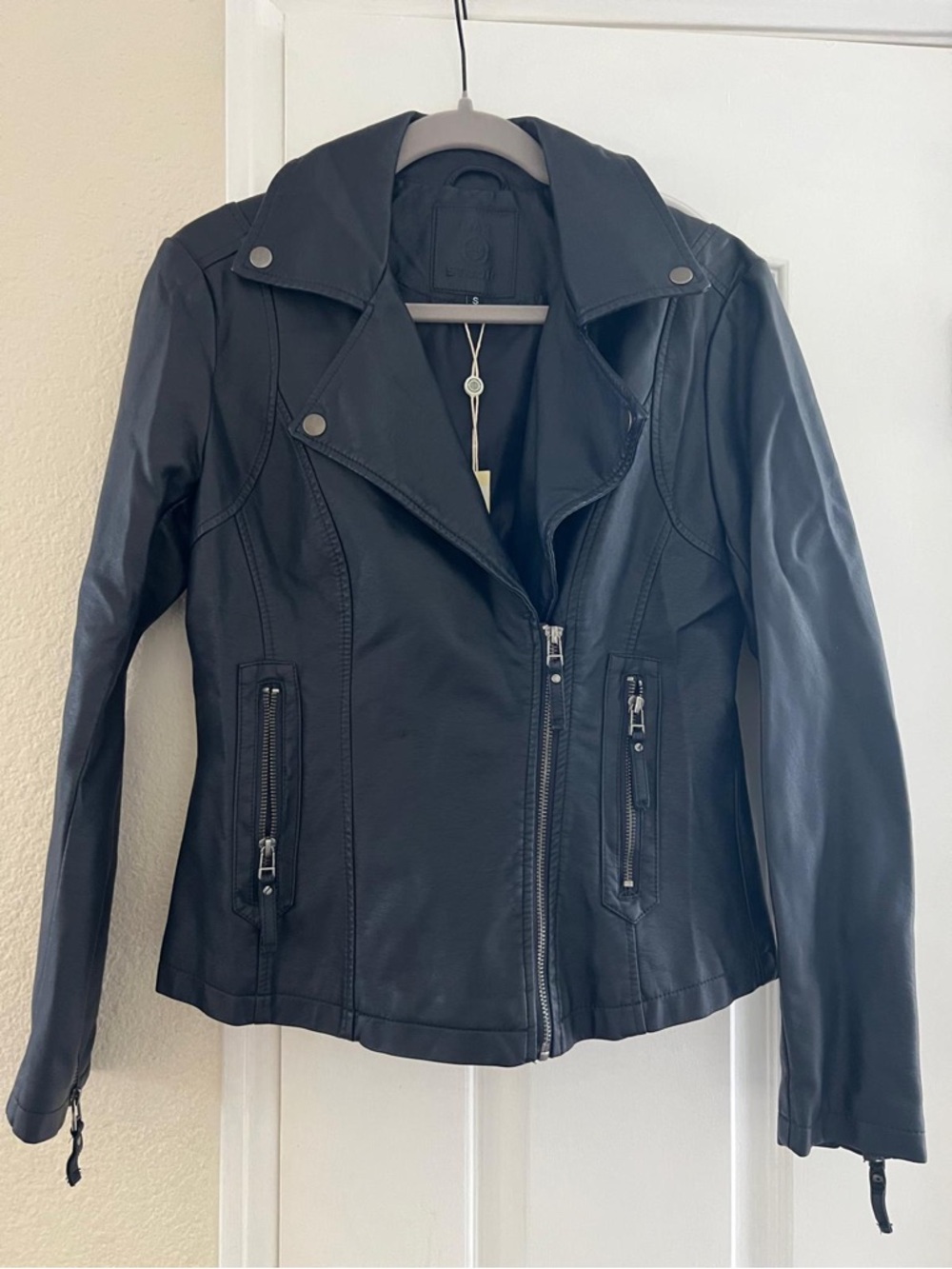 Max Studio Black Jacket - Small - Picture 2 of 3